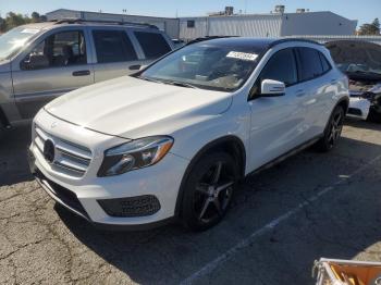  Salvage Mercedes-Benz GLA