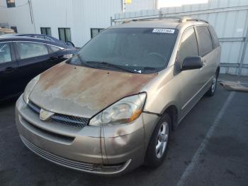  Salvage Toyota Sienna