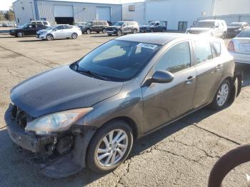  Salvage Mazda 3