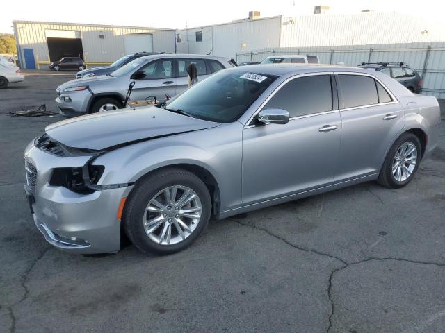  Salvage Chrysler 300