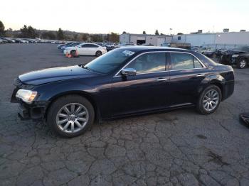  Salvage Chrysler 300