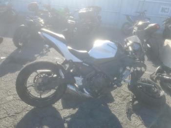  Salvage Kawasaki Ex650 M