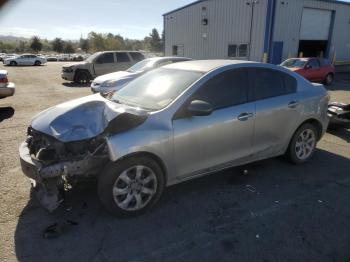  Salvage Mazda 3