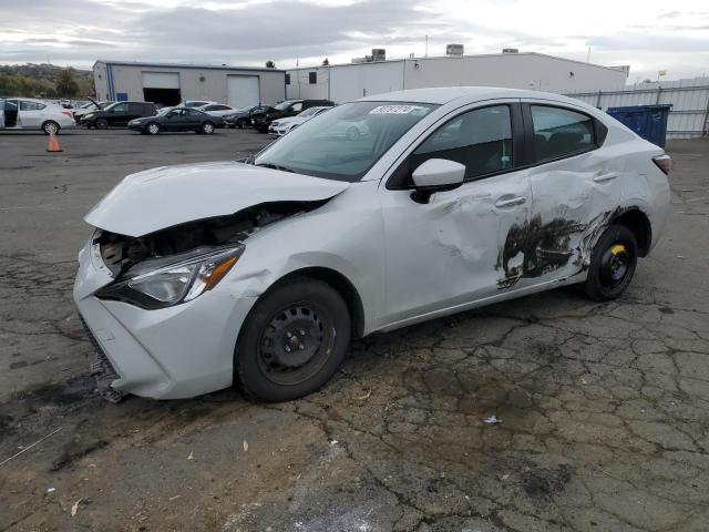  Salvage Toyota Yaris