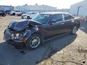  Salvage Chrysler 300