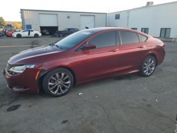  Salvage Chrysler 200