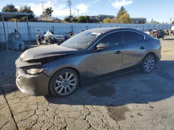  Salvage Mazda 3