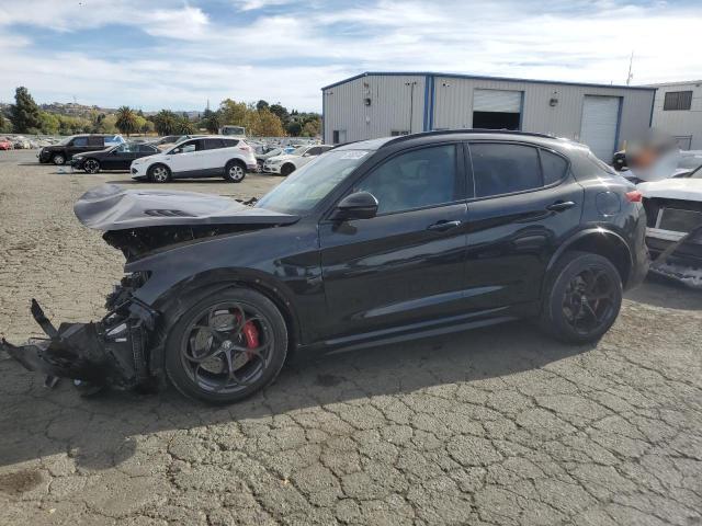  Salvage Alfa Romeo Stelvio