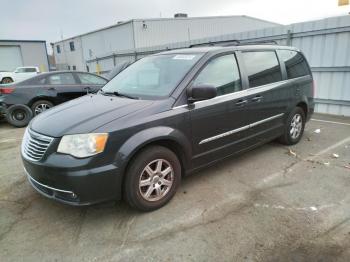  Salvage Chrysler Minivan