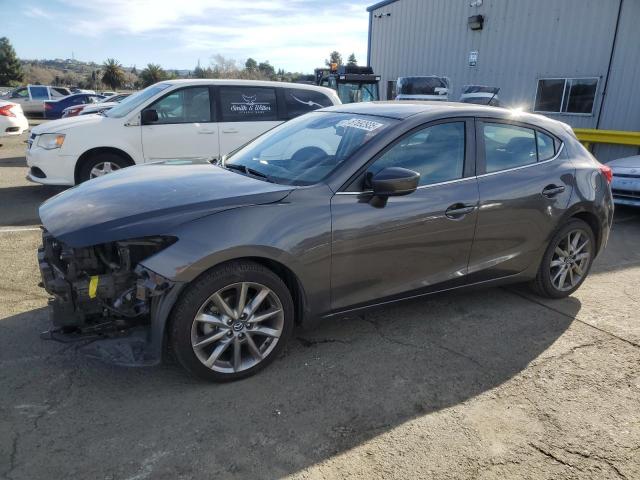  Salvage Mazda 3