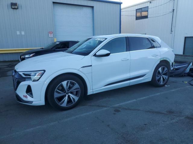  Salvage Audi Q8