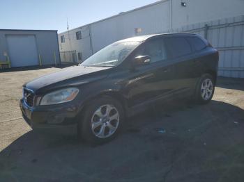  Salvage Volvo XC60