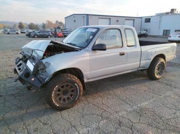  Salvage Toyota Tacoma