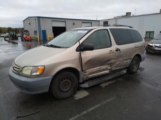  Salvage Toyota Sienna