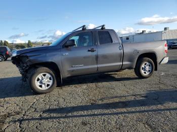  Salvage Toyota Tundra