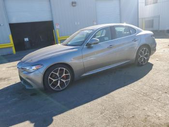  Salvage Alfa Romeo Giulia