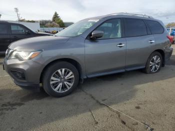  Salvage Nissan Pathfinder