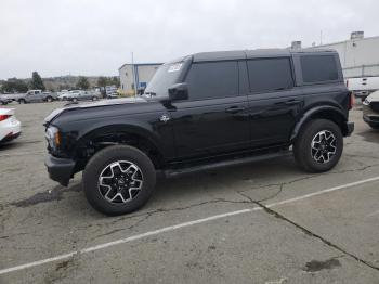  Salvage Ford Bronco