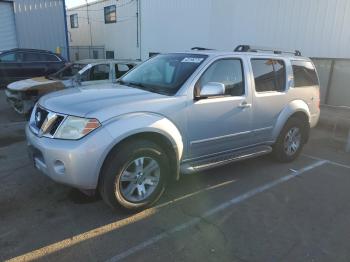  Salvage Nissan Pathfinder