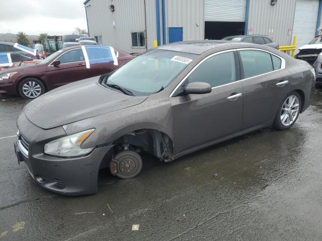  Salvage Nissan Maxima