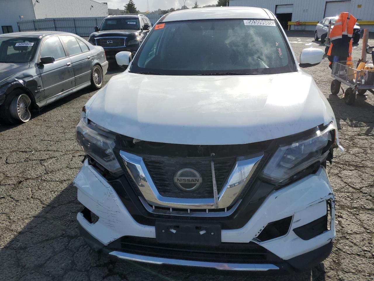 Nissan Rogue S Image 2