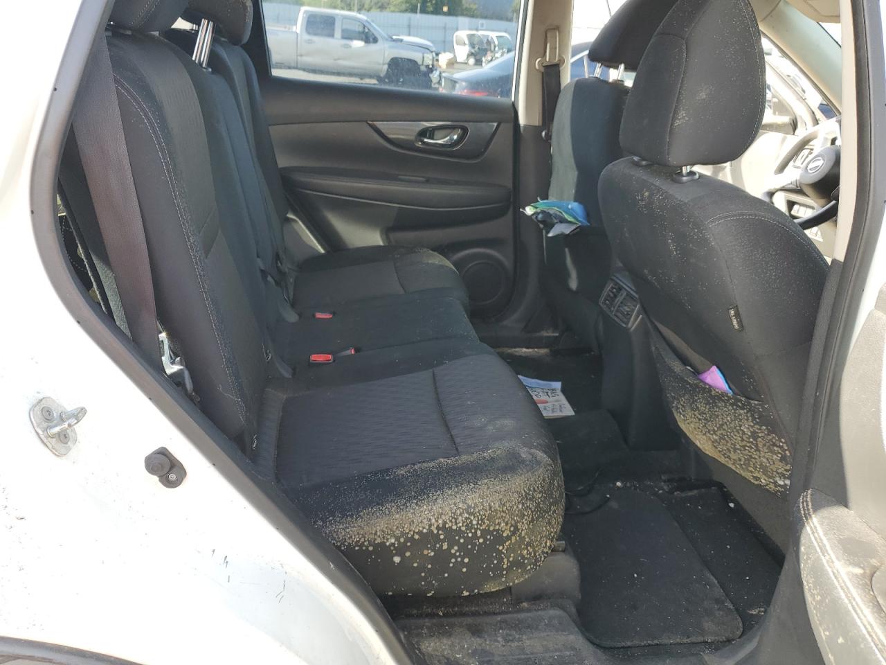 Nissan Rogue S Image 10