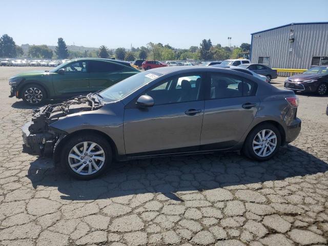  Salvage Mazda 3
