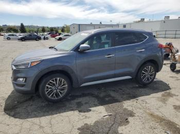  Salvage Hyundai TUCSON