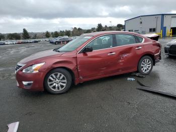  Salvage Nissan Altima