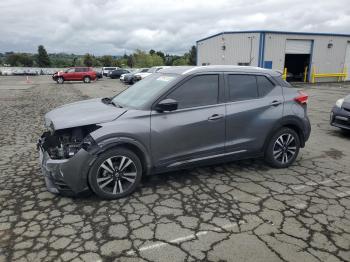  Salvage Nissan Kicks