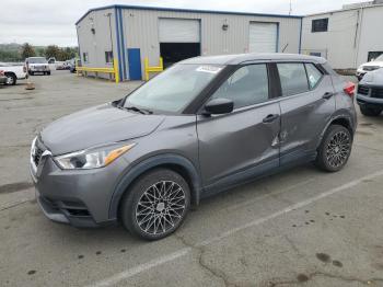  Salvage Nissan Kicks