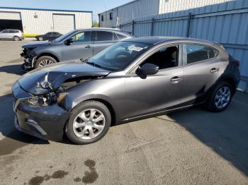  Salvage Mazda 3