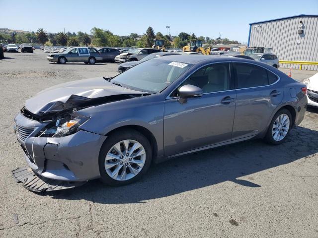  Salvage Lexus Es