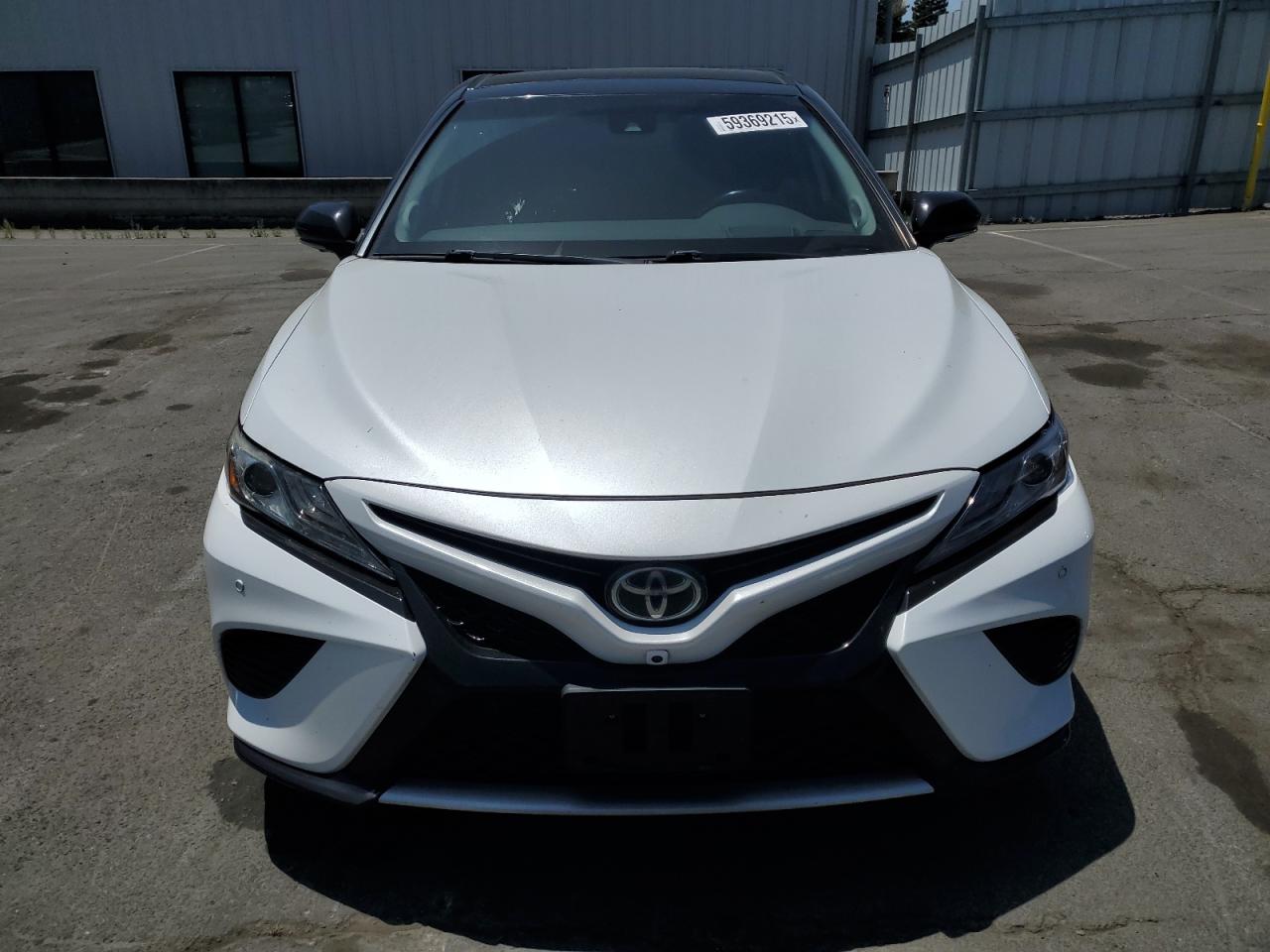 Toyota Camry Xse Image 3