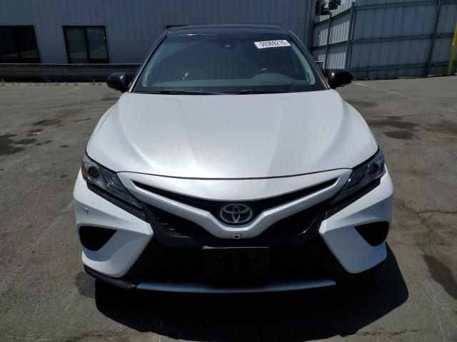 Toyota Camry Xse Image 3