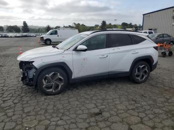  Salvage Hyundai TUCSON