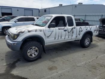  Salvage Toyota Tacoma