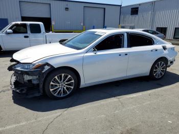  Salvage Lexus Es