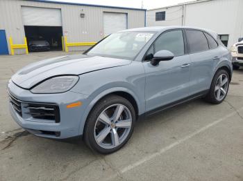  Salvage Porsche Cayenne