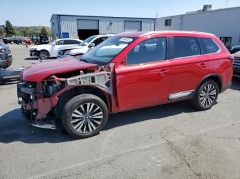  Salvage Mitsubishi Outlander