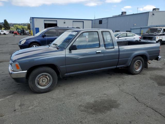  Salvage Toyota Pickup