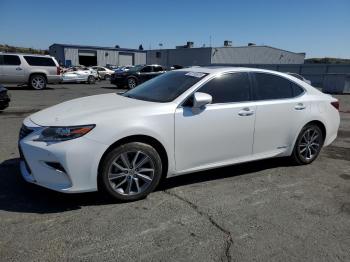 Salvage Lexus Es
