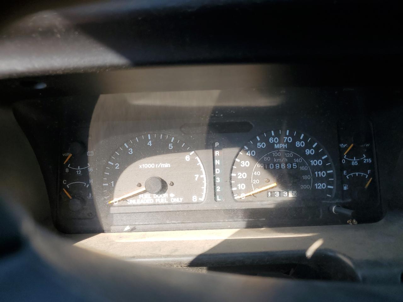 Isuzu Trooper S Image 4