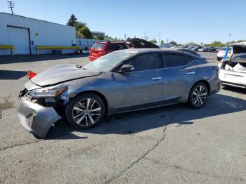  Salvage Nissan Maxima