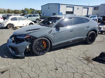  Salvage Lamborghini Urus S