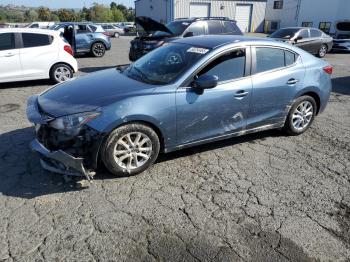  Salvage Mazda 3