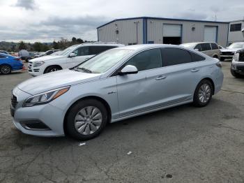  Salvage Hyundai SONATA