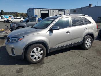  Salvage Kia Sorento
