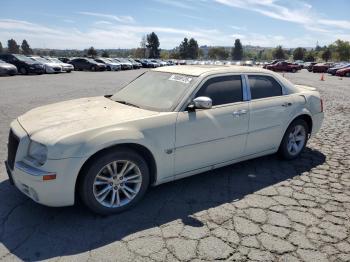  Salvage Chrysler 300