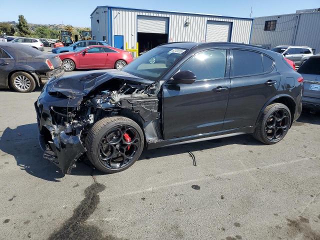  Salvage Alfa Romeo Stelvio